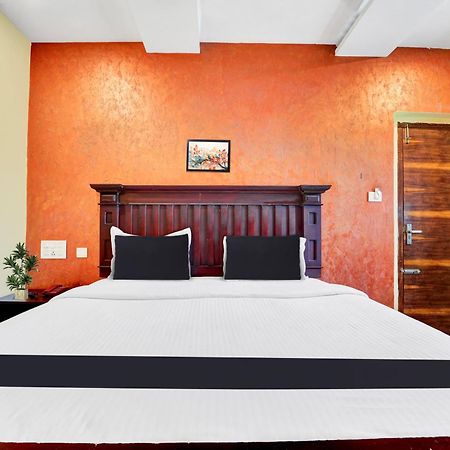 Hotel Super Townhouse Ernakulam North à Kochi Extérieur photo